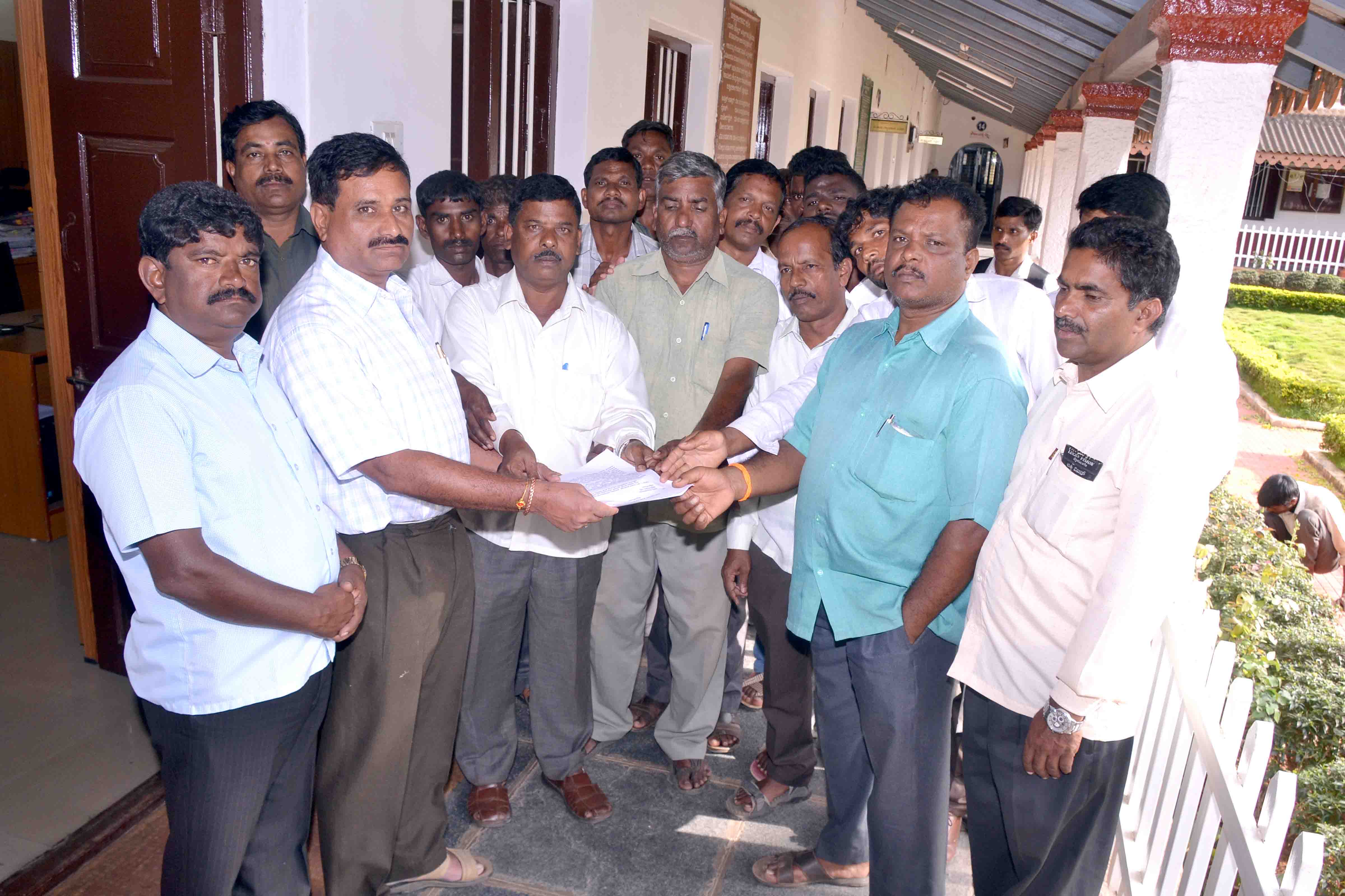 ಅಂಬೇಡ್ಕರ್ ಭವನವನ್ನು ನಗರಸಭೆಯಿಂದ ವಿಮುಕ್ತಗೊಳಿಸಲು ಒತ್ತಾಯ